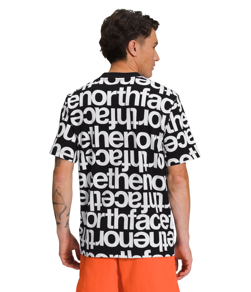 Camiseta-S-S-Aop-Box-Fit-Tee-Negra-Hombre-The-North-Face