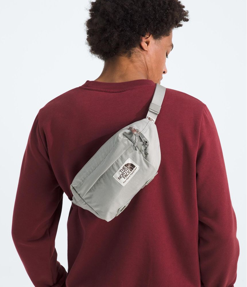 Bolso-Berkeley-Lumbar-Gris-Unisex-The-North-Face-